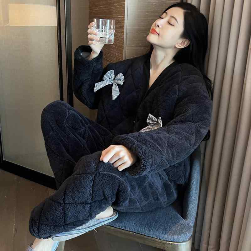 パジャマ 御部屋着 御部屋御召しもの レディース 御上さん服 御上さん用 可愛らしい 格好のいい 伸び伸びする 心地よい セットアップ 上下仕かける キルティング 朦々たる 秋冬