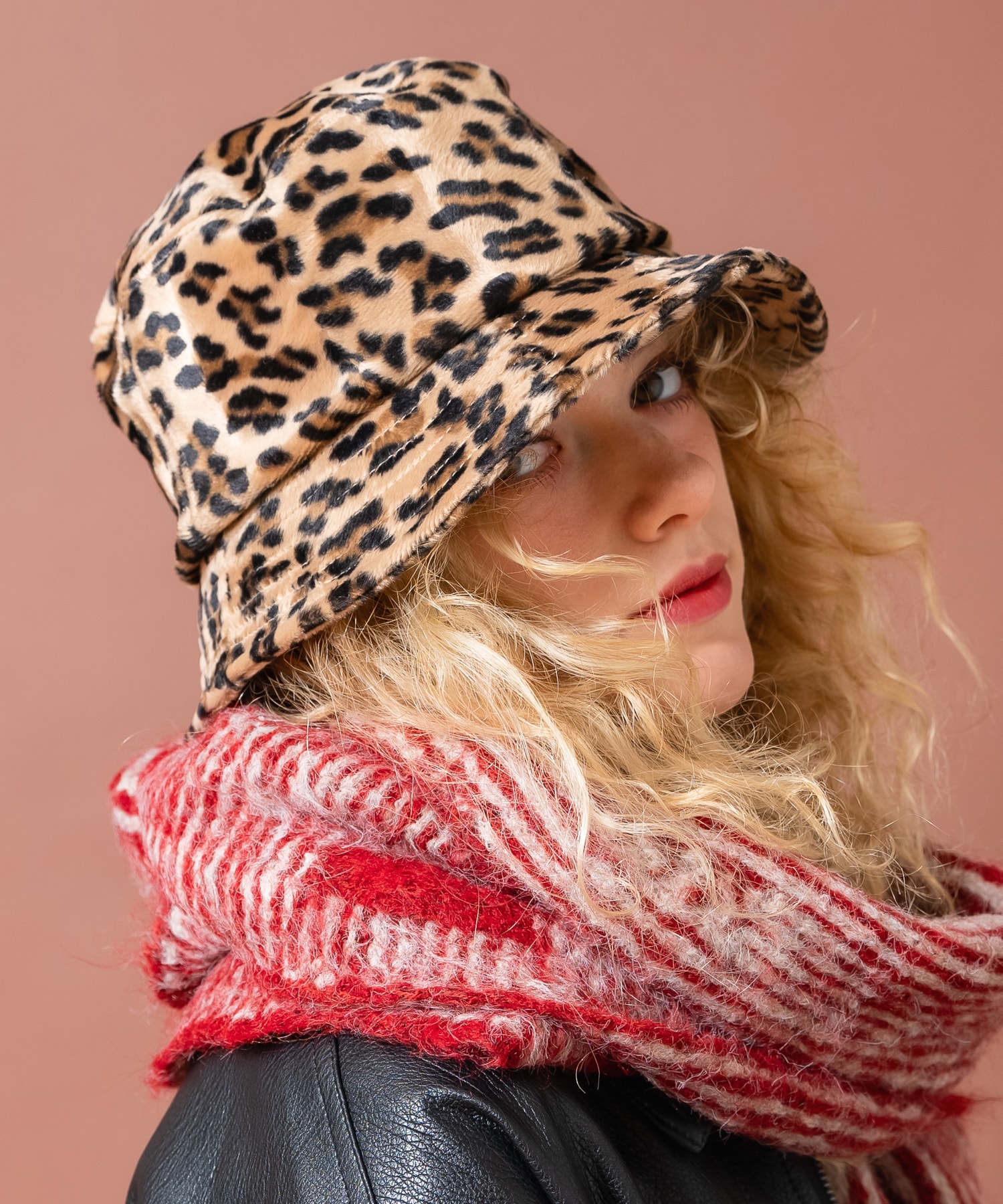 カシラ　薔薇色の帽子　ファー　個性的　ハット カシラ 薔薇色の帽子 ファー 個性的 ハット カシラ 薔薇色の帽子