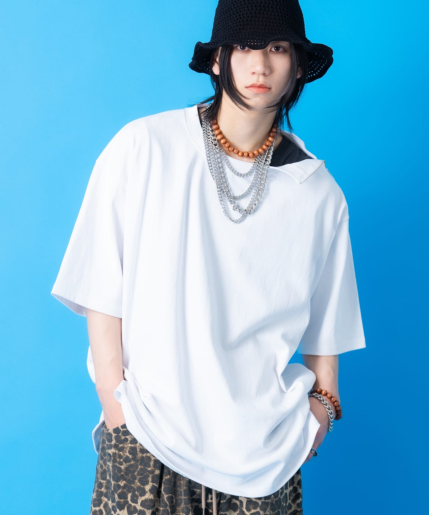 a.p.o.v. アシンメトリーショルダージップヘヴィウェイトコットンオーバーサイズTシャツ / 半袖 カットソー メンズ レディース ユニセックス 無地 アシメ 7,892円