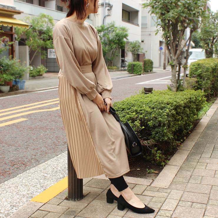 楽天市場 Sale セール ワンピース 長袖 バックプリーツ レディース ファッション ゆったり 代 30代 秋 冬 ロング 体型カバー 華奢見え きれいめ アンルル Anlulu プチプラ アンルル