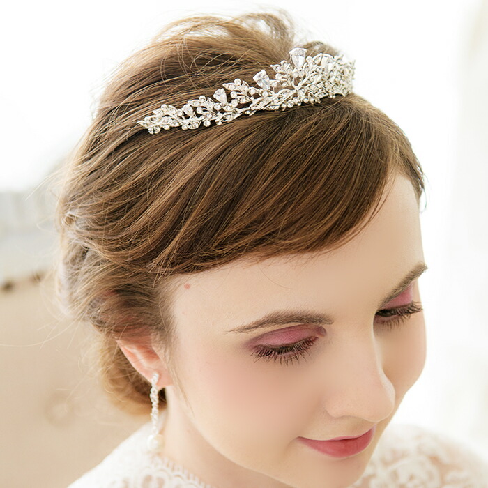 楽天市場 海外花嫁風のオシャレ感 ジルコンキラキラティアラ ティアラ ティアラ ウェディング ティアラ ティアラ 王冠ティアラ ウエディングティアラ ティアラ ネックレス イヤリング セット 大聖堂挙式ティアラ ウェディング 結婚式 ティアラ Annan Wedding