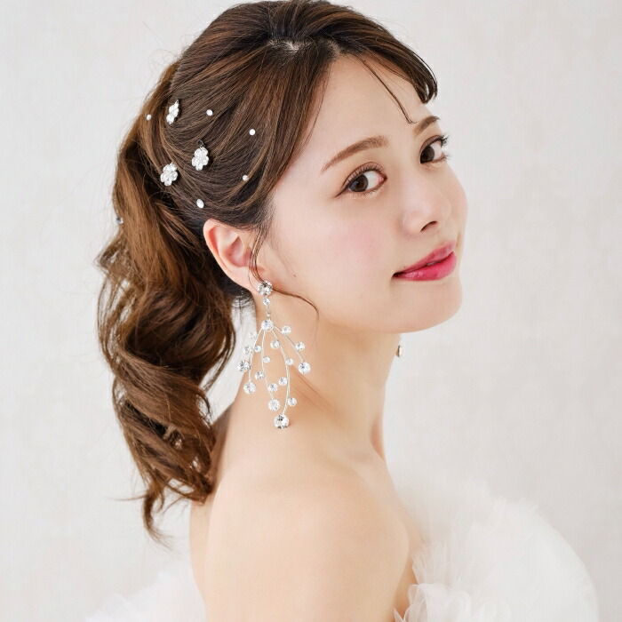 【花　イヤリング】ブライダルイヤリング 小枝イヤリング ビジュー ウエディング　 結婚式 小物 アイテム 前撮り 花嫁 二次会 海外挙式 小枝アクセサリー パーティー 卒業　大きめ　　大ぶり　揺れる　タッセル　花　長め　　人気