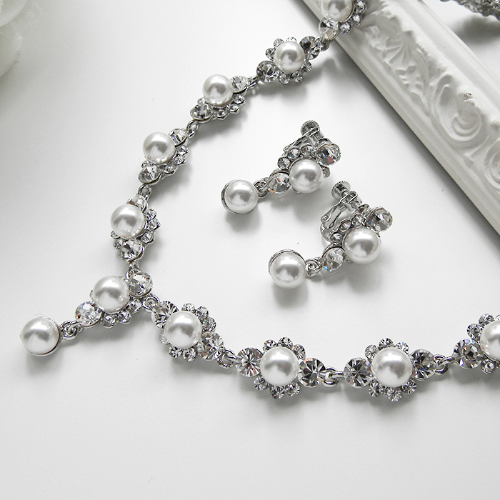 ドレス 二次会 花嫁ウエディングドレスミニ結婚式アクセサリー ウエディングネックレス ブライダルネックレス ラインストーンネックレス パーティー結婚式ドレス チョーカー ウェディングアクセサリウェディング アクセサリー