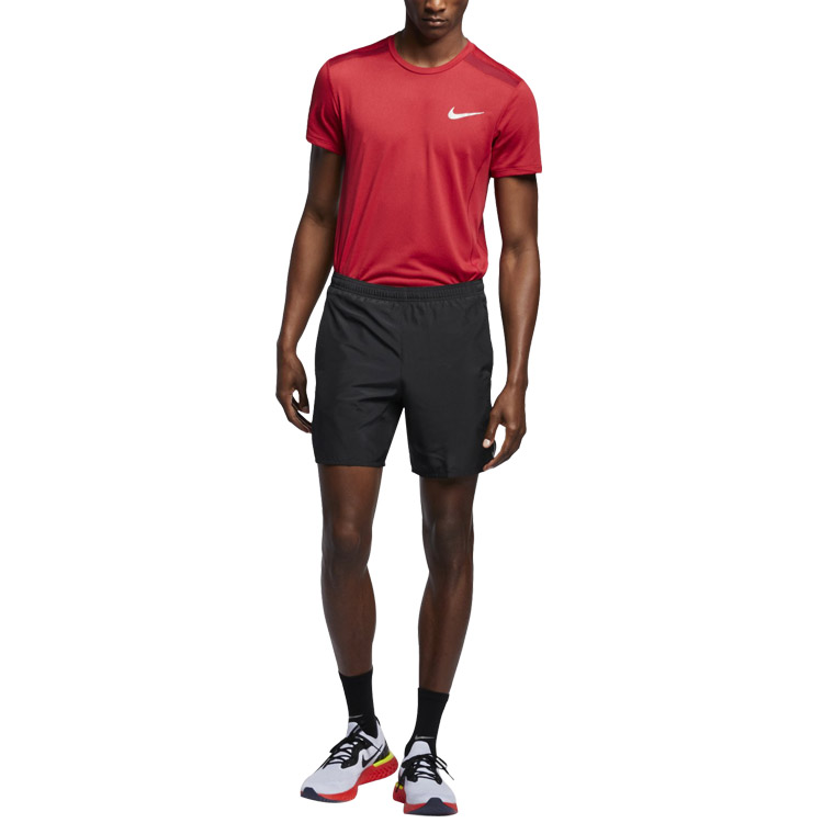 short nike challenger 7