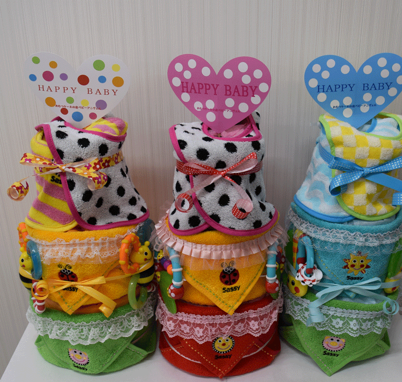 双子用【出産祝い】【おむつケーキ　3段 】 【サッシー】【Sassy】☆310☆ 送料無料 名刺繍刺繍無料 オムツケーキ