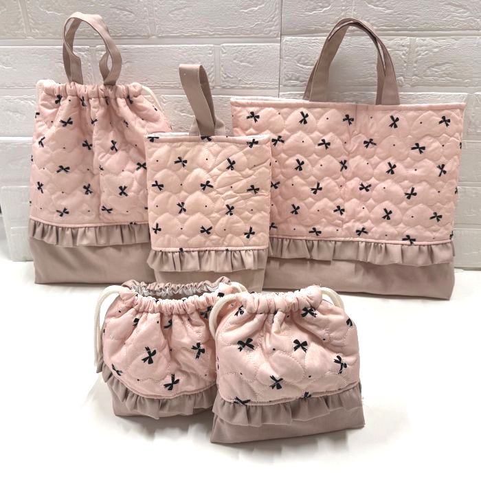 楽天市場】3点セット【ハート刺繍】レッスンバッグ 体操袋 上靴 楽天市場】3点セット【ハート刺繍】レッスンバッグ 体操袋 上靴