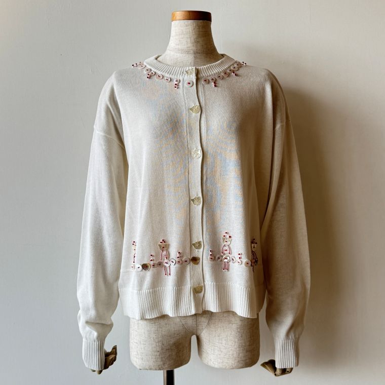 【40％OFF SALE】 アルベロベロ(Alberobello)オレボレブラ ぶたさんボタン刺繍 ニットカーディガン（オフホワイト） 【2025 SUMMER COLLECTION】 送料無料