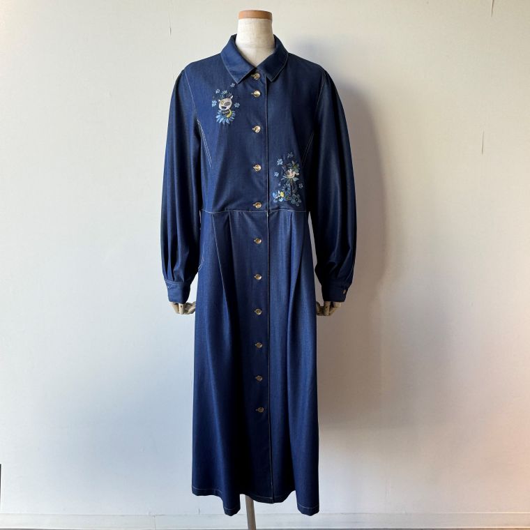 アルベロベロ(Alberobello)オレボレブラ ぶたさん＆フラワー刺繍入り デニムシャツワンピース（コン） 【2026 SPRING COLLECTION】 送料無料