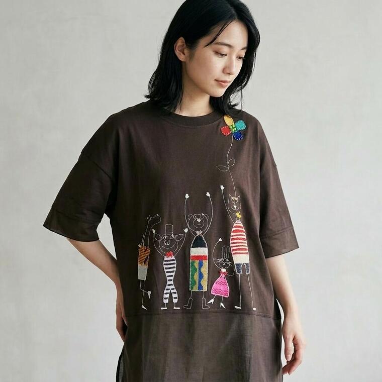 アルベロベロ(Alberobello)オレボレブラ ぶたさん&アニマル刺繍入り チュニック（カーキ） 【2026 SPRING COLLECTION】 送料無料