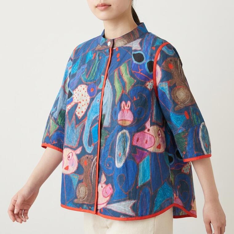 【30％OFF SALE】アルベロベロ(Alberobello)オレボレブラぶたさん&アニマルクレヨンプリント 綿ワッシャー ブラウス（コン&times;オレンジ）【2026 SUMMER COLLECTION】送料無料｜Ann selection