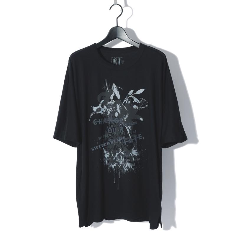 SWITCHBLADE / スイッチブレード / 1401102 / DARK LILIES GRAPHIC TEE w/POCKETS / BLACK /  トップス
