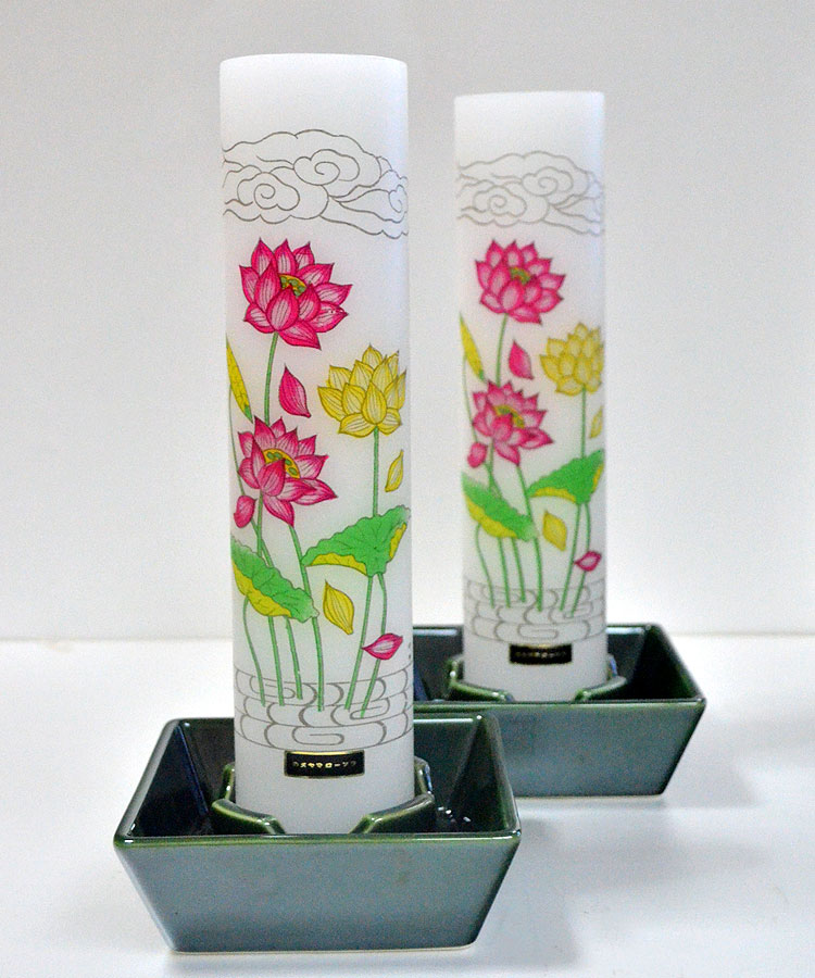 カメヤマ「蓮花仕掛ける」106号蓮花・専用キャンドルスティック付き添い人\u003cBR\u003eキャンドル 蓮 書き換える 焚き附ける第四次元約127第四次元 106号2本 ご差し上げ物 付き添い人 お悔やみ 御霊前 お涅槃 御盆 月命日 盆提燈 新盆 付き添い人 御仏前 差しあげる品 弔い見舞い 貨物輸送無料