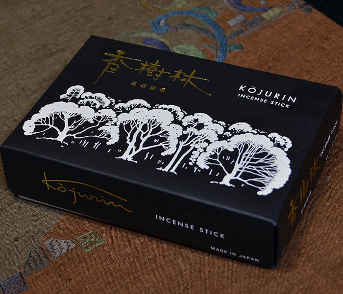 玉初堂 練香 華舟 楽天市場】練香 ねりこう 華舟 樹脂容器入 玉初堂謹製 : 仏壇