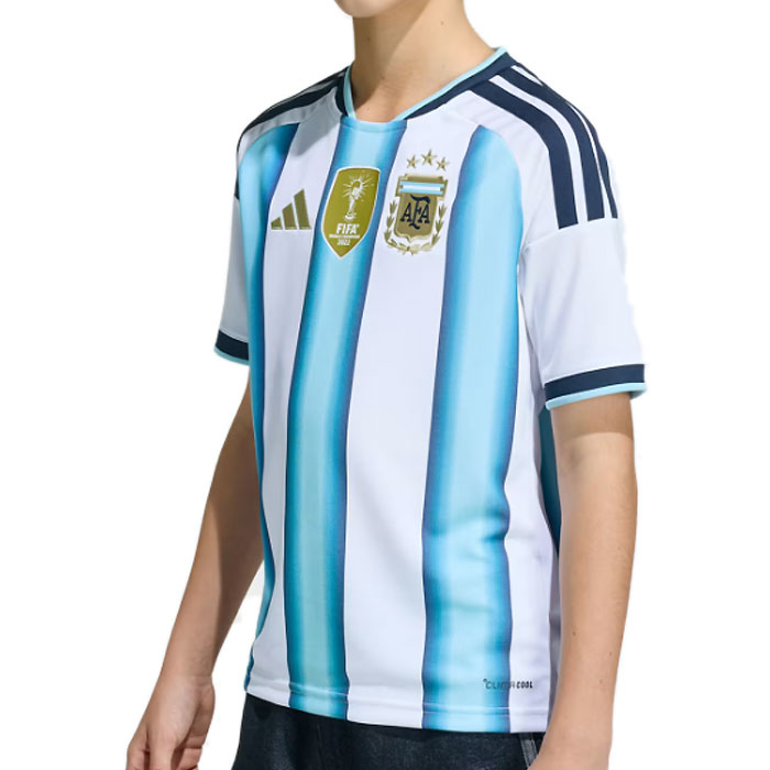 ＜全品10%OFFクーポン券ふり出し中＞ ＜ネコポス送りとどける 貨物輸送無料＞ adidas（アディダス） DO400  KA8119 蹴球 お坊っちゃん  アルゼンチン代議員団 26 老人ホーム 写し物 制服 26Q1