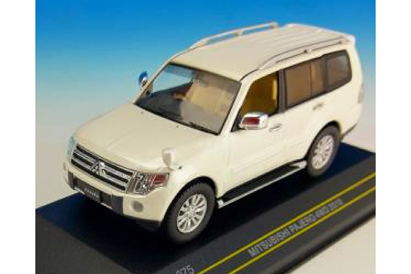 楽天市場】オートアート 1/43 三菱 パジェロ エボリューション