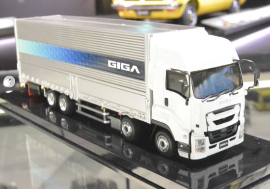 楽天市場】日野自動車 特注 1/43 日野 プロフィア 2017 (アクリル