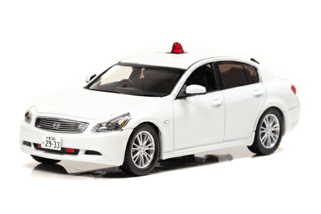 楽天市場】レイズ 1/43 ニッサン ティアナ 250XV J32 2015 鳥取県警察