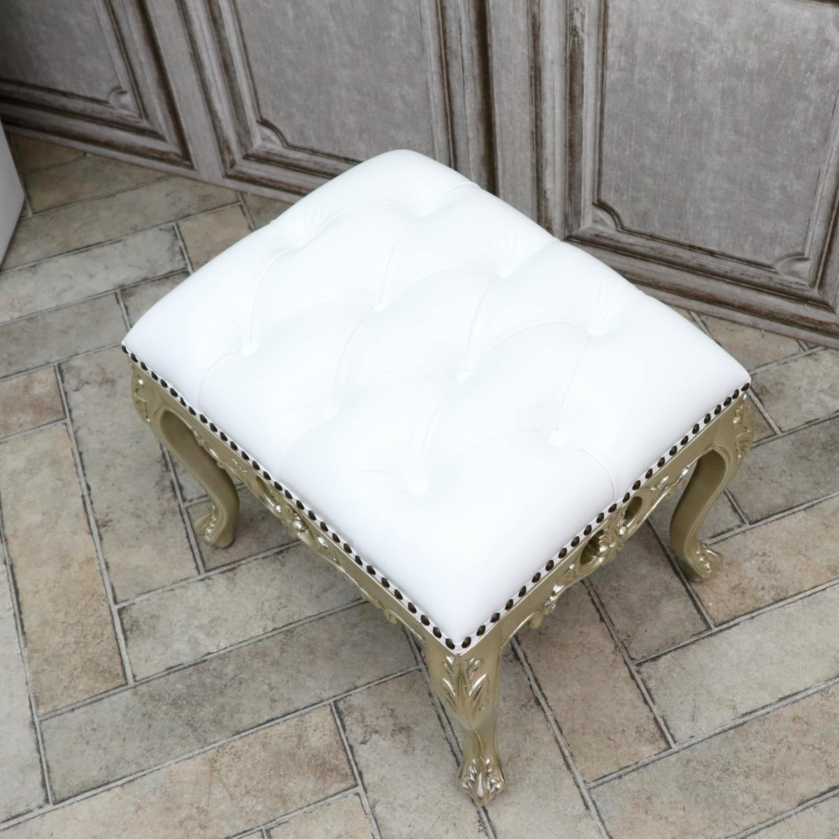ローマン的 姫御前 ストゥール おしゃれ スツール アンティーク 優しい ロマンティック ロココ取調べファーニチュア ロココ スツール 猫脚 愛おしい 客亭 グリル 什 お姫様 姫系統 家具 クラシック音楽 靴屋 皮革 本革 ホワイト色 白家具 シャンペン 1160 S 51l16b