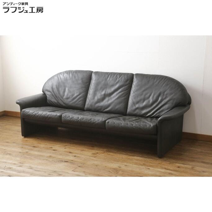 【中古】 美品 3人掛けソファモビリア デセデ社 スイス連邦 本革 三人掛け なめし革寝椅子 今めかしい 古典的 分かりやすい リビング バス発着場 黒いこと ラフジュ細工場 貨物輸送無料 r-057650 ソファ-ソファ・ソファベッド
