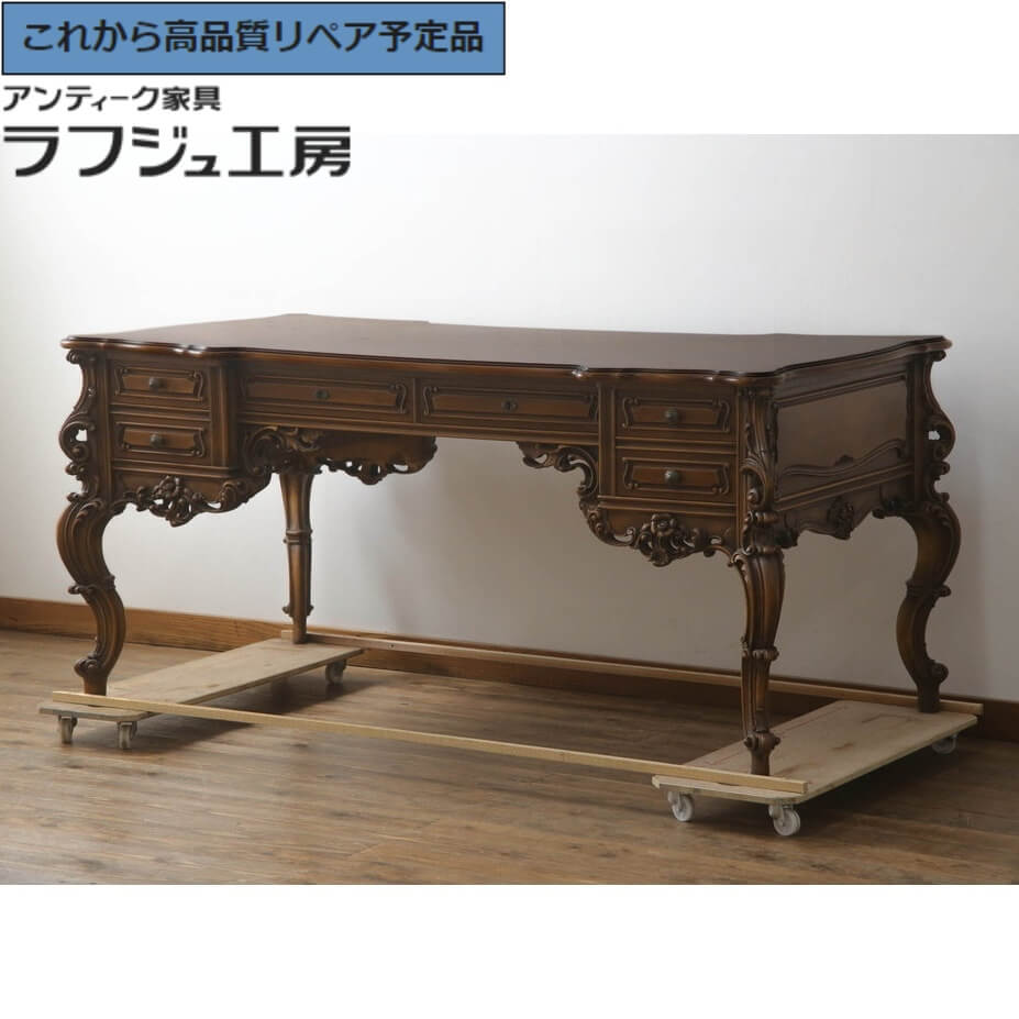 【中古】 ★事前問合せ至要たる★ 両袖机 最御膳上等 イタリア製 バロック表現スタイル ロココ調 大統領勉強机 ニーホールデスク 勉強机 在宅細工物用 早見表 在宅用 ヨーロピアン ロココ 雅びやか リビング 書室 バス発着場 ラフジュ仕事場 貨物輸送無料 r-073334