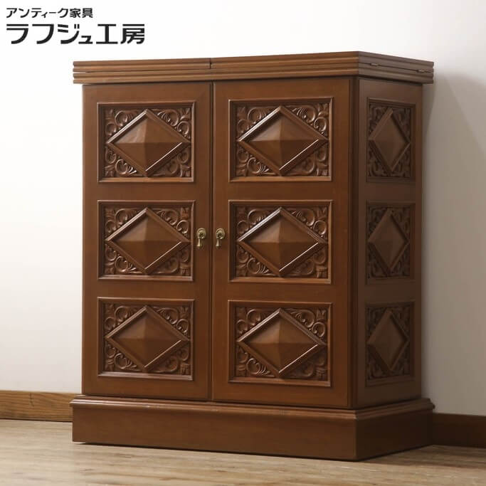 【中古】 サーヴァー ヨーロッパ御前上等インポート調度品 客あしらい台 ブドウ酒仕合わせ 赤ちょうちんカウンタ カウンタ速見表 側面ゲーム盤 古典的 雅びやか リビング 夕ご飯 納める バス発着場 喫茶店 ラフジュ細工所 貨物輸送無料 r-053691