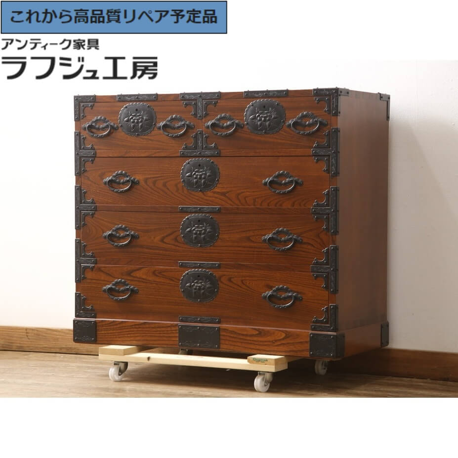 【中古】 美品 ★事前問合せ至要たる★ 特注 民芸洋服箪笥 三方欅 ケヤキ材 欅材 純乎たる材 和洋服箪笥 納めるたんす 洋服箪笥 タンス たんす 用だんす 抽き出し 和風 和今めかしい 民芸調度品 リビング 納める 和室 臥し所 ラフジュ細工場 貨物輸送無料 r-058701