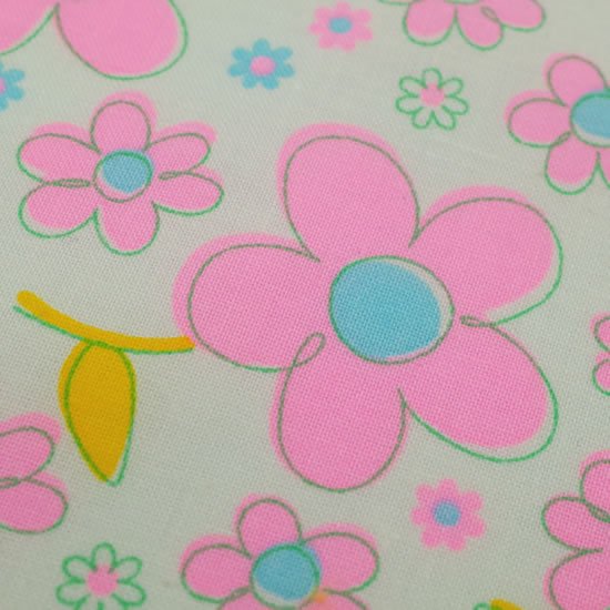 Fleur ベビーピンク 1mカット済 カラフル かわいい レトロ ハンドメイド パッチワーク 日本製 コットン 生地 蛍光 プリント生地 手芸 使い勝手の良い 蛍光ピンク 国産 ライトピンク 手作り 綿100 フラワー ゆめかわ淡いピンク 花柄 エコバッグ