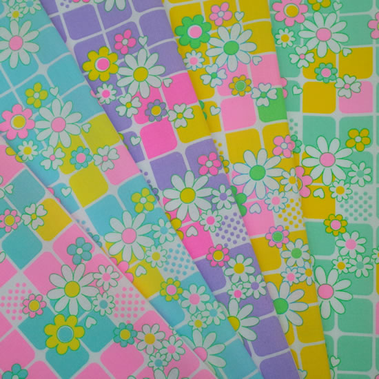 Smile 全5色 カットクロスセット 50cm X 55cm カラフル かわいい レトロ ハンドメイド パッチワーク 日本製 コットン 生地 入園 アウトフィット 綿100 ポーチ オンラインショップ はぎれ 蛍光 ゆめかわ 手芸 手作り ドール マスク 国産 入学