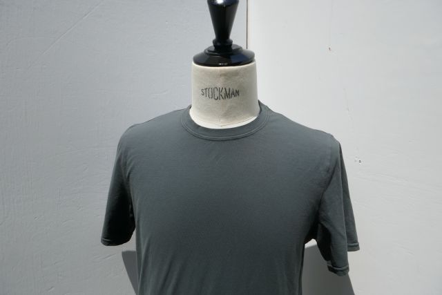 FEDELI【フェデーリ】MODELＴ SHIRT GARY MM　DRY JERSEY/COL 63/FEDELIオリジナル糸エジプトコットン凹凸ドライタッチGREYグレー無地極薄コットンストレッチジャージクルーネック半袖Tシャツ｜アントニオ洋服店 24,779円