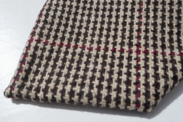 PETRONIUS 1926【ペトロニウス1926】MILANO細工場DEADSTOCKヴィンテージWOOL（カシミアタッチ）当て嵌めるベージュ×DARK BROWNミニチドリ×赤茶縞模様柄タイ大剣幅8.5浪花節的幅(専用入れもの付）タイ