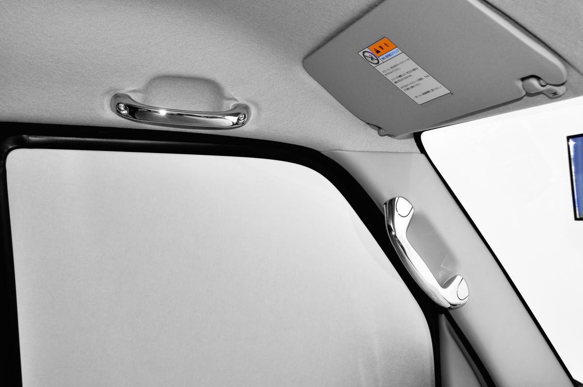 アシストグリップ3点セット(ミディアム) 楽天市場】SUZUKI 汎用 アシストグリップ 3ピース 純正交換式 REIZ