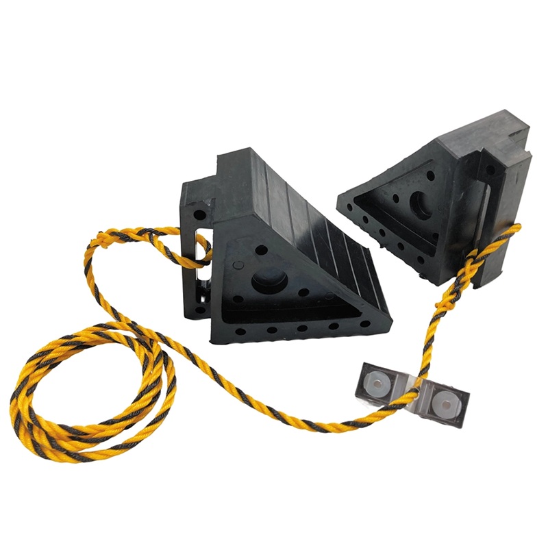 ゴム製タイヤストッパー マグネット付ロープ付（2個連結+マグネット）取っ手付100w×150H×170L アラオ