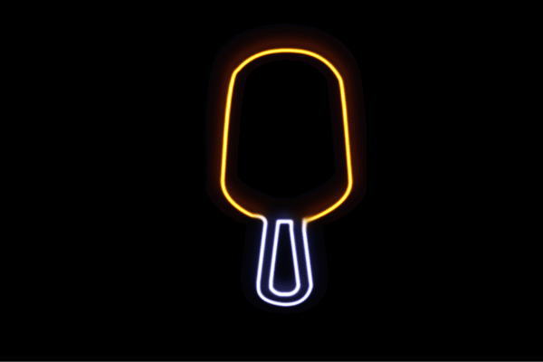 ネオン クリーム15 内燃機関砂糖菓子 ICE CREAM 内燃機関 アイコン ネオンともし火 電飾 LED ともし火 顕われ neon 貼り出し 照明 室内装飾 バス発着場 ネオンサイン アメリカン雑貨 今めかしい 可愛らしい
