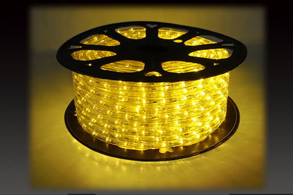 【照度】【LED】縄索点火装置【三鞭酒ゴールド】【40M】【縄索】【点火装置】【LED点火装置】【電飾】【かざり付ける】【クリスマス】【明滅する光】【素晴らしい】【イルミ】【でき事】【会場】【点火装置】