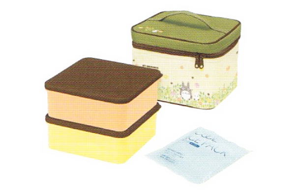 楽天市場 日本製 スタジオジブリ となりのトトロ 保冷バッグ付行楽ランチセット ジブリ アニメ 映画 トトロ 宮崎駿 キャンプ アウトドア 重箱 お重 行楽 ランチボックス お弁当箱 ａｏｉデパート