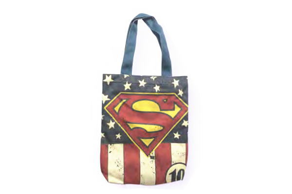 【送料無料】 【DCコミック】トートバッグ【Sシールド】【スーパーマン】【ヒーロー】【スーパーヒーロー】【アメリカ】【アメコミ】【コミック】【アニメ】【映画】【かばん】【カバン】【鞄】【バッグ】【トート】【買い物】【お出かけ】【雑貨】【グッズ】画像