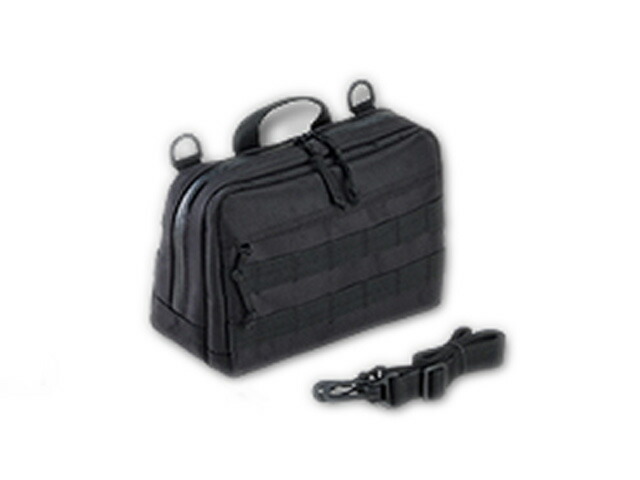 新品 35％引★エギラックBB30プラス 超軽量 エギ収納 定価￥7560 オールブラックでイケてる。超実戦向きの持っていても疲れない