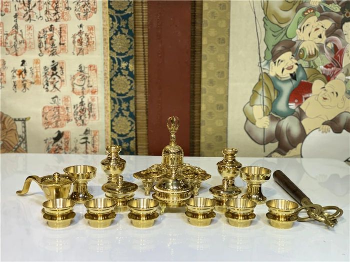 極雅びやか お寺さま用 密教 法具 金剛石鈴/金剛石盤 五鈷杵 三鈷杵 独鈷杵 火舎香炉 一面器 六器一組 仏器一対華瓶一対 洒水器 全20種 納めるボックス席