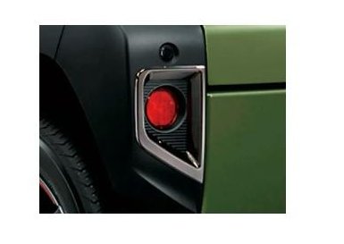 ダイハツ タフト【LA900S LA910S】　リヤリフレクターガーニッシュ(左右２個セット)【ダークブラックメッキ】[08400-K2303]｜MAP-S