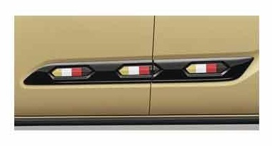 ダイハツ純正用品　タント タントカスタム ファンクロス サイドガーニッシュストライプ(ホワイト オレンジ) LA650S L　08230-K2211｜MAP-S