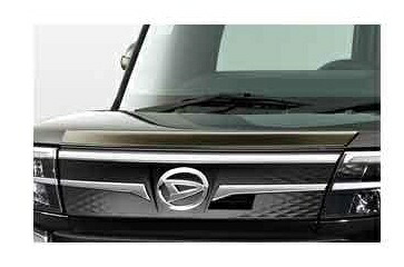 ダイハツ純正用品　タント タントカスタム ファンクロス フードガーニッシュ(ダークブラックメッキ)(カスタム用) LA600　08400-K2384｜MAP-S
