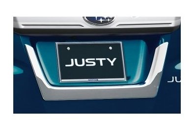 SUBARU JUSTY　スバル ジャスティ【M900F M910F】　リヤライセンスガーニッシュ【メッキ】[08400F1042]