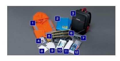 【新品】Mercedes-Benz 純正防災キット ロゴ入りリュック 新品】Mercedes-Benz 純正防災キット ロゴ入りリュック - メルカリ