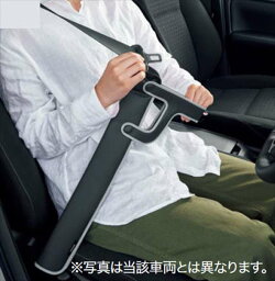 トヨタ純正用品　タウンエーストラック　純正 S403U S413U シートベルトパッド　0822C-52010