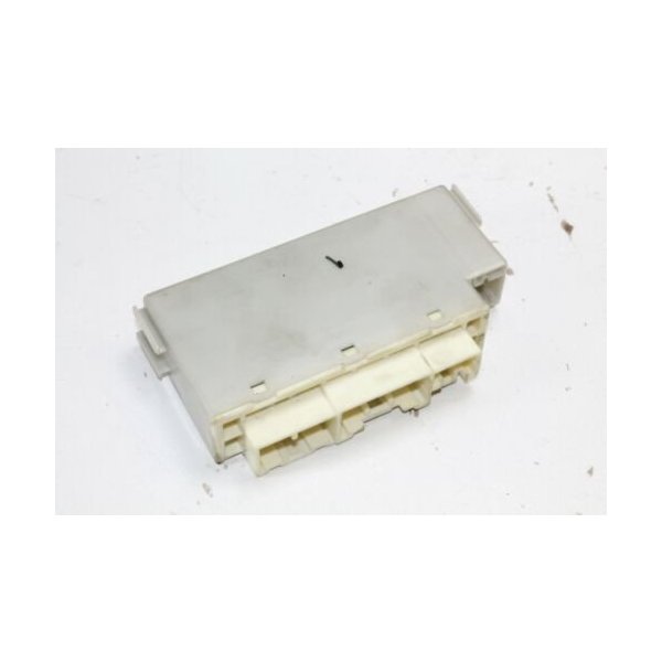 TOYOTA インテグレーションリレー 82641-75080 プリウス用