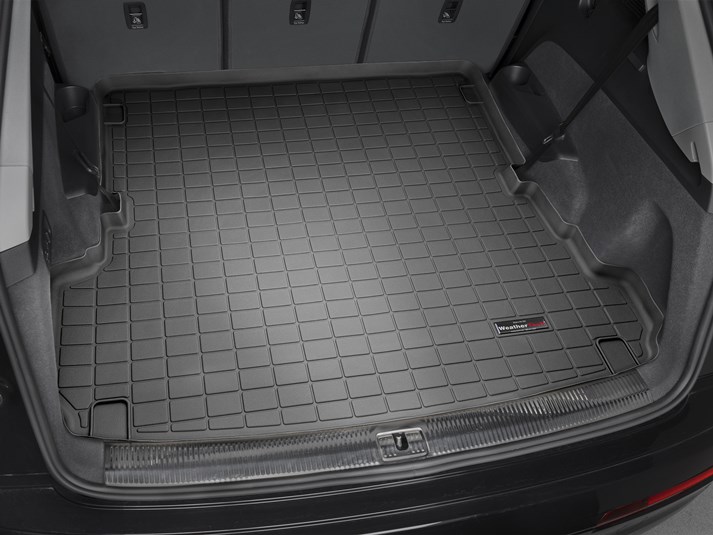 【WeatherTech/ウェザーテック正規輸入元】Audi（アウディ）Q7（2017～2022年）/SQ7（2020～2022年）（※3列目有りの車に適合）カーゴライナー/ラゲッジマット（ブラック）