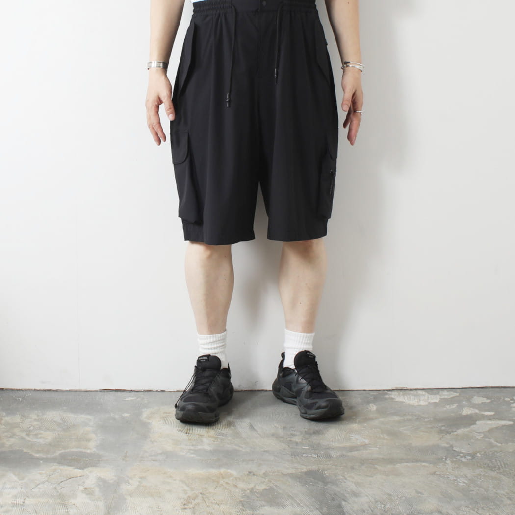 +phenix プラスフェニックス TECH WIDE CARGO SHORTS 4WAYストレッチナイロン 撥水 テック ワイド カーゴショートパンツ ブラック