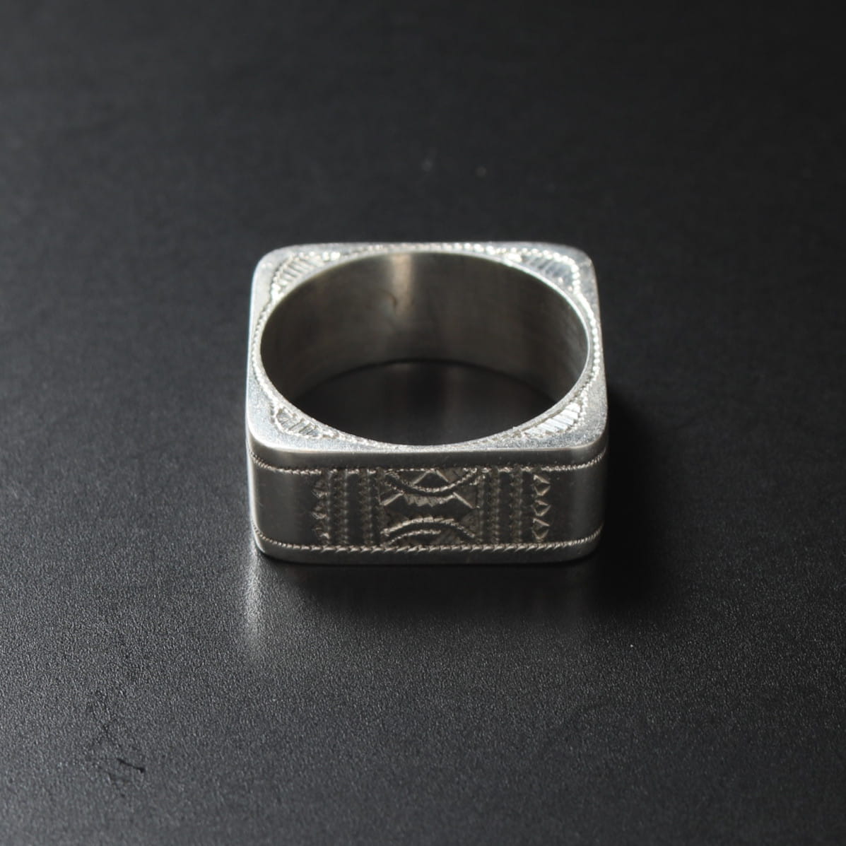 TOUAREG SILVER JEWELRY トゥアレグ シルバー ジュエリー スクエア シルバーリング シルバー|a people to collect