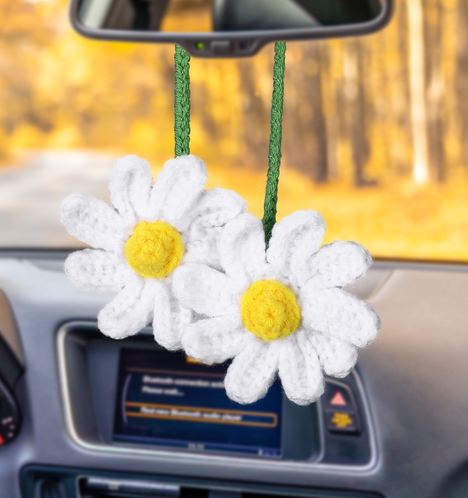 カーアクセサリー ルームミラー デイジー 花柄 ハンギングオーナメント 手編み ニット雑貨 車内 インテリア 雑貨 かわいい おしゃれ 贈り物|アピネス