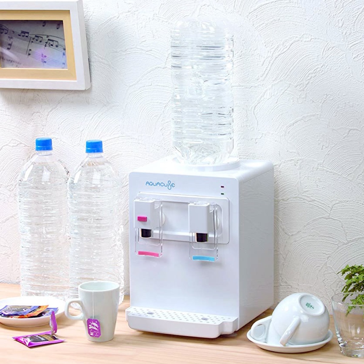 人気商品の Marin Ki コンパクト ウォーターサーバー Aquacube アクアキューブ 卓上 寝室 デスク ペットボトル 温水 冷水 2l 500ml マリン商事 10 Apマーケット 新品即決 Www Purpleforparents Us